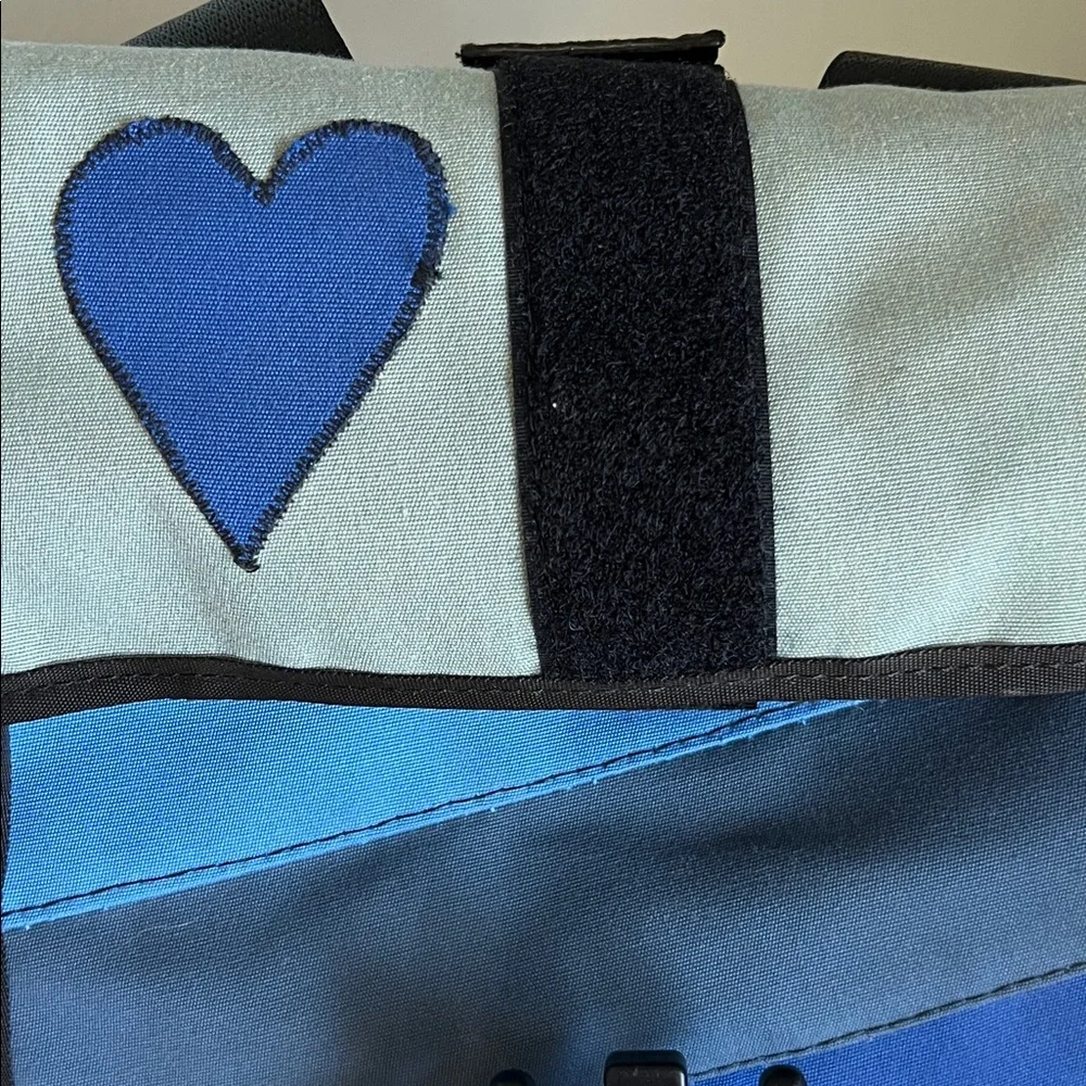 Vaya Multi-Color, Multi-Use Backpack - Picture 7 of 7